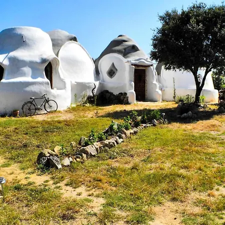 Ecological Dome Structure With A Natural Pool For A Glamping Getaway Near Madrid, Spain Holiday home *